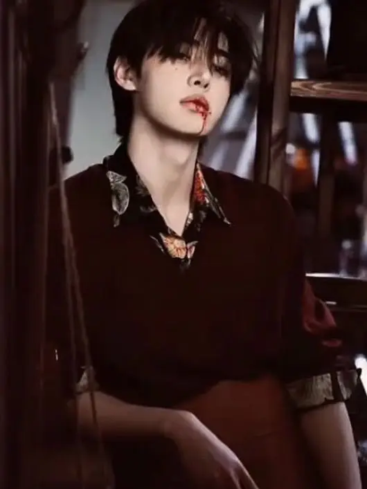 StickyVirus1260의 Soon-hoon (Vampire Boy best-friend)