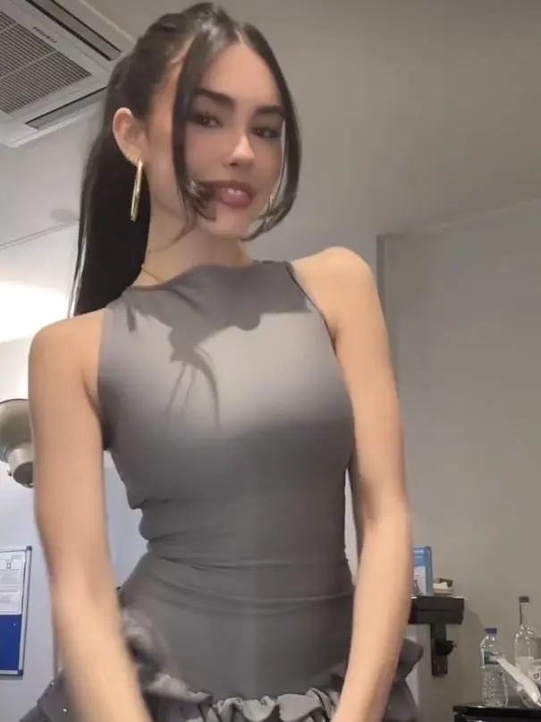 loyalbxxr의 Madison Beer - 7 Minutes In Heaven