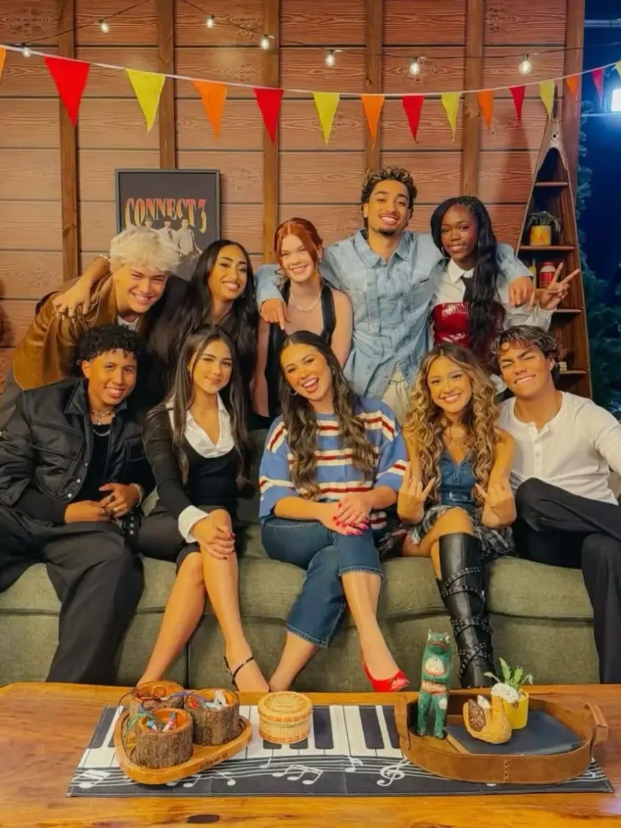 ryry.luv의 Camp rock 3 (casts)