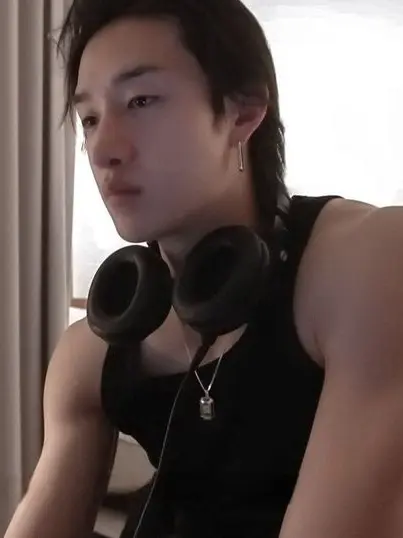 LEE_KN0W_87의 BANGCHAN