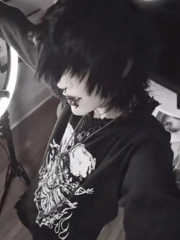 NexiKuzuo1845의 ♡||Hey, Emo boy!!||♡ BL