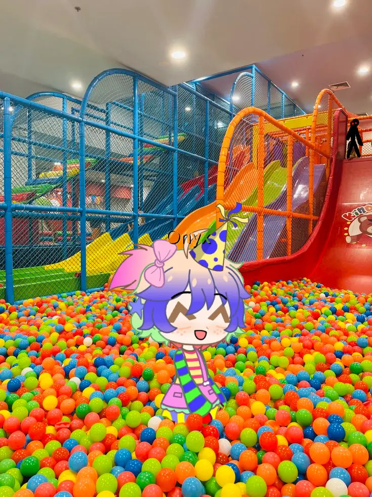 Secret_Agent1의 🍄Weirdcore|Mazey|Indoor Playground🌼