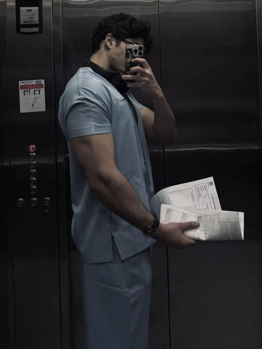 PurelyBook4579의 Doctor Husband