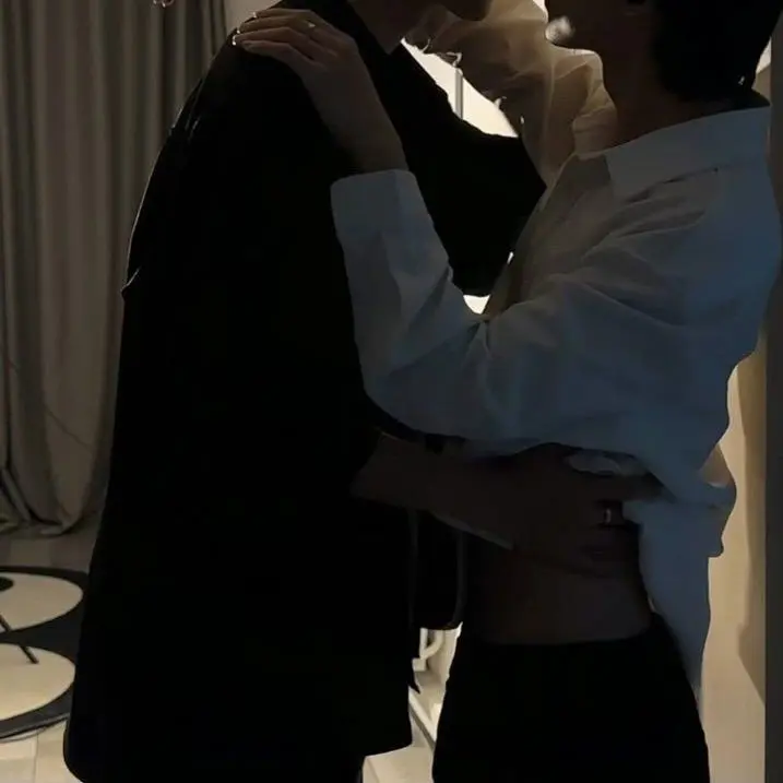 Icedcoffeekitty의 Practice Kissing