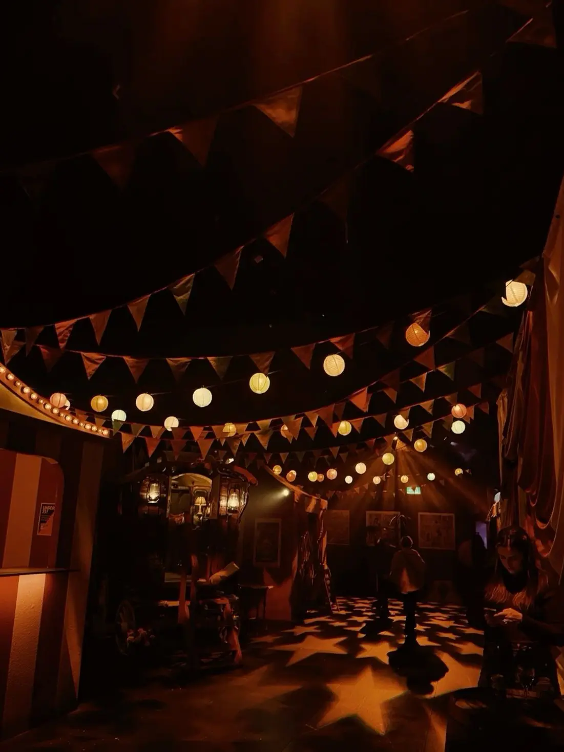 RedBand0670의 Carnival in town.