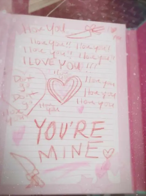 SquareZorse9402의 You are her yandere GF