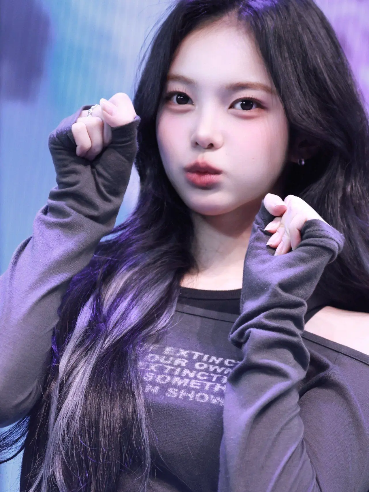 BitingCorn1822의 18년지기 소꿉친구 정이안