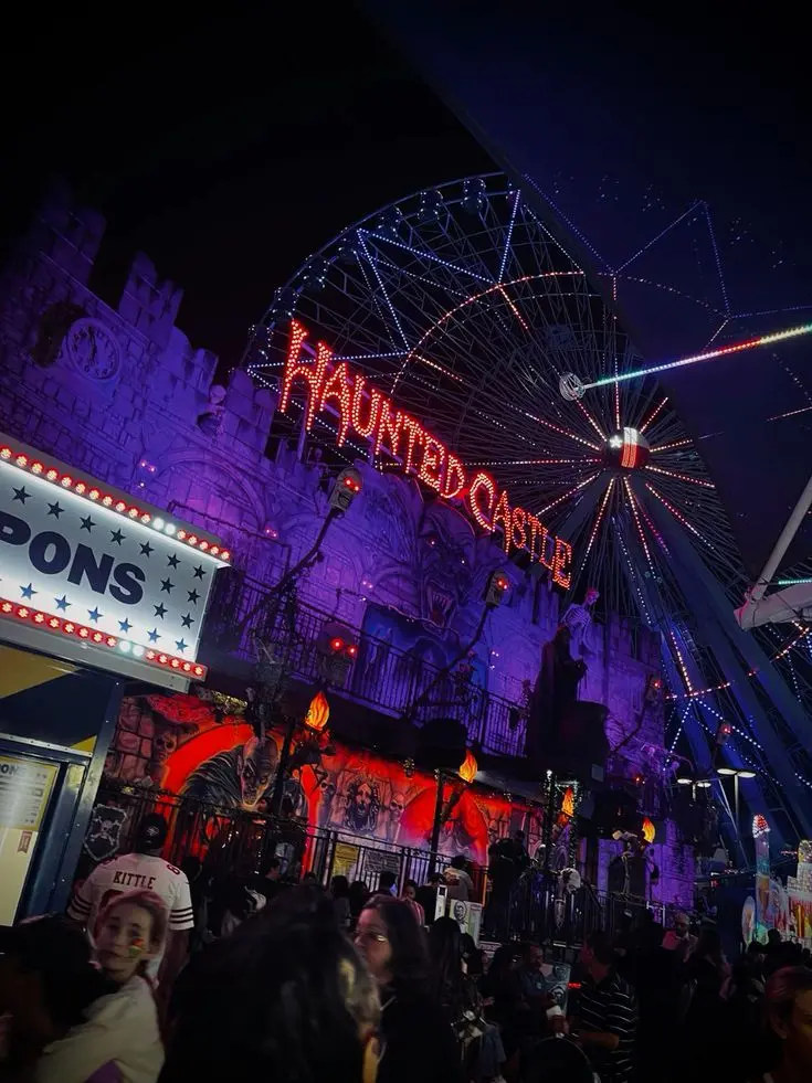 MeltyJuicy3030의 Halloween Hood Fair