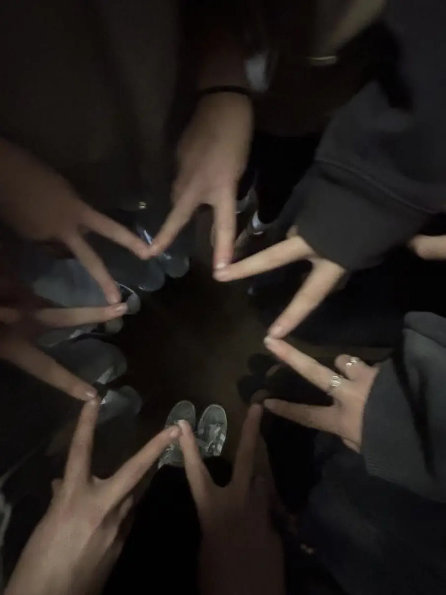 JerkyGlass5768의 Pick me in an friend group-BL