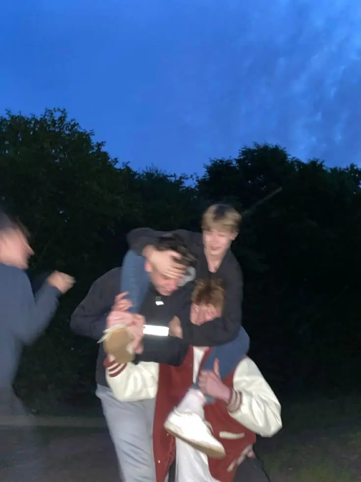 1v4n.alnst의 ʙʟ| 𝐆𝐨𝐨𝐝 𝐁𝐨𝐲 + ϝσυɾ ιԃισƚʂ