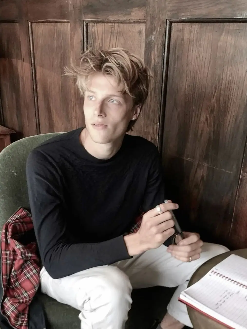 froggyrainfall의 Grayson Hawthorne mlm