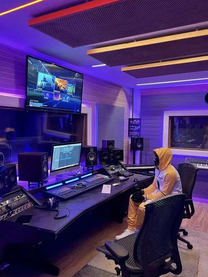 MeltyJuicy3030의 In the Booth