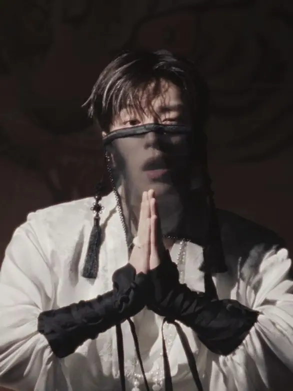 Silly_Swirly_Girly의 Prison with Seungmin