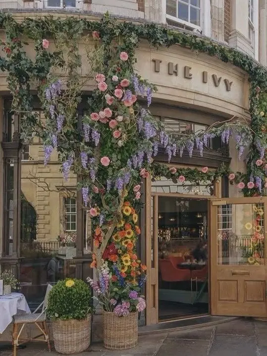 Khloeoey의 KitKitty Café