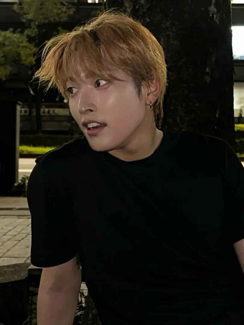 Unemployed247의 Kim Hongjoong