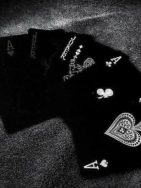 PlushyHand0701의 우린 애초에 글러먹었다고