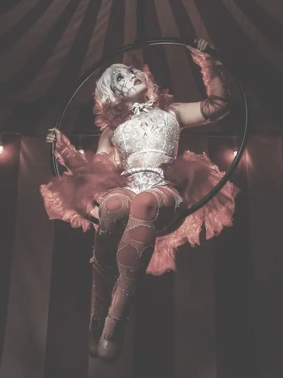 Cherrypies의 Carnival Of Emotions