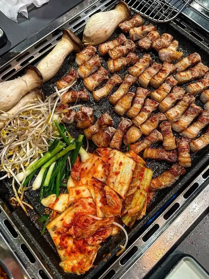 Rjsjtskydlydktstk의 어느날 돼지고기에 빙의했는데