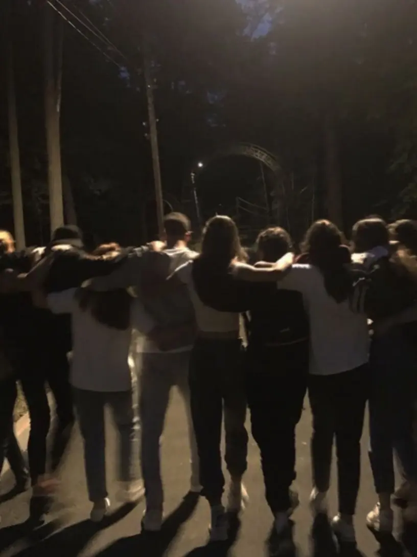 Whosthisyoudontknow의 Big Friend Group