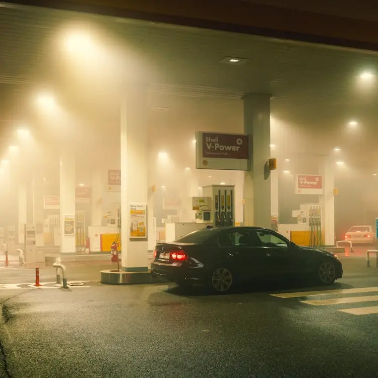 Icedcoffeekitty의 Working Night Shift