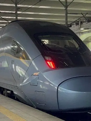 JREASTJAPAN의 기차들의 술래잡기