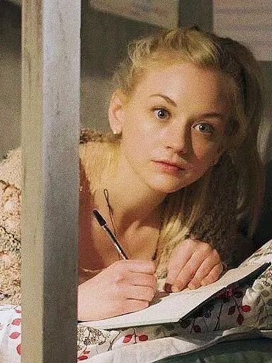 GrainySofa6480의 Beth Greene