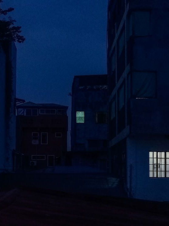 타인은 지옥이다. 대표 이미지