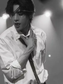 midoriyaizukuswifey의 Needy In Public