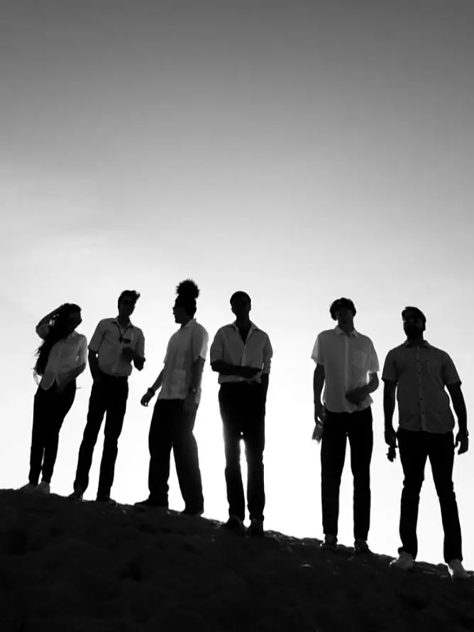 CloudyGulf1471의 4 guys 1 girl in a band
