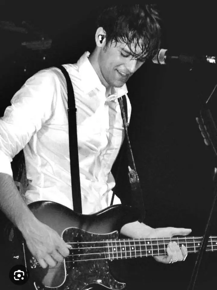VoidGent21의 Dallon Weekes