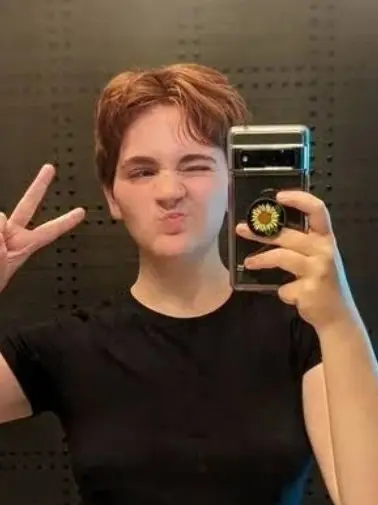 SadMenu0875의 Ash from Gtlive