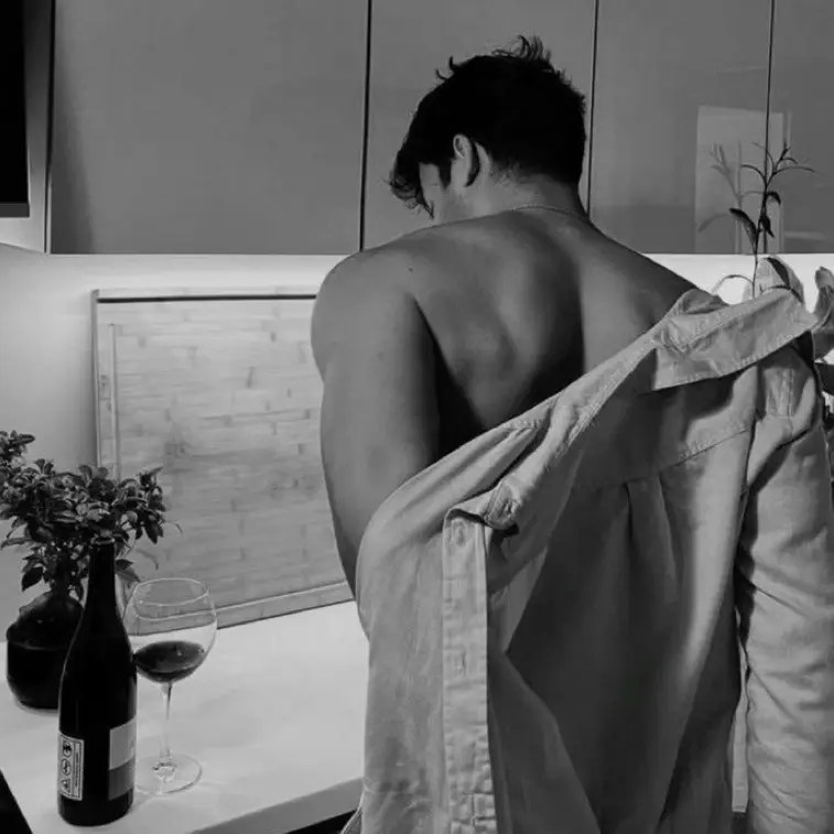 Icedcoffeekitty의 The CEO