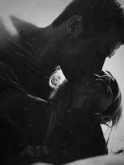 RoseM13의 The love he hid.