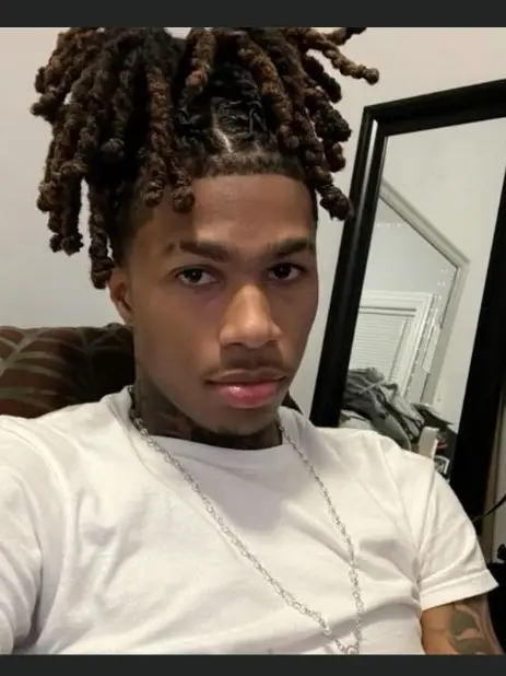 IONKNWYULOLO의 He Ain’t Good for Me… But He Feel Like Home