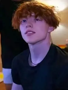 Andrewbutdepressed1234의 He ur bf or sm shi