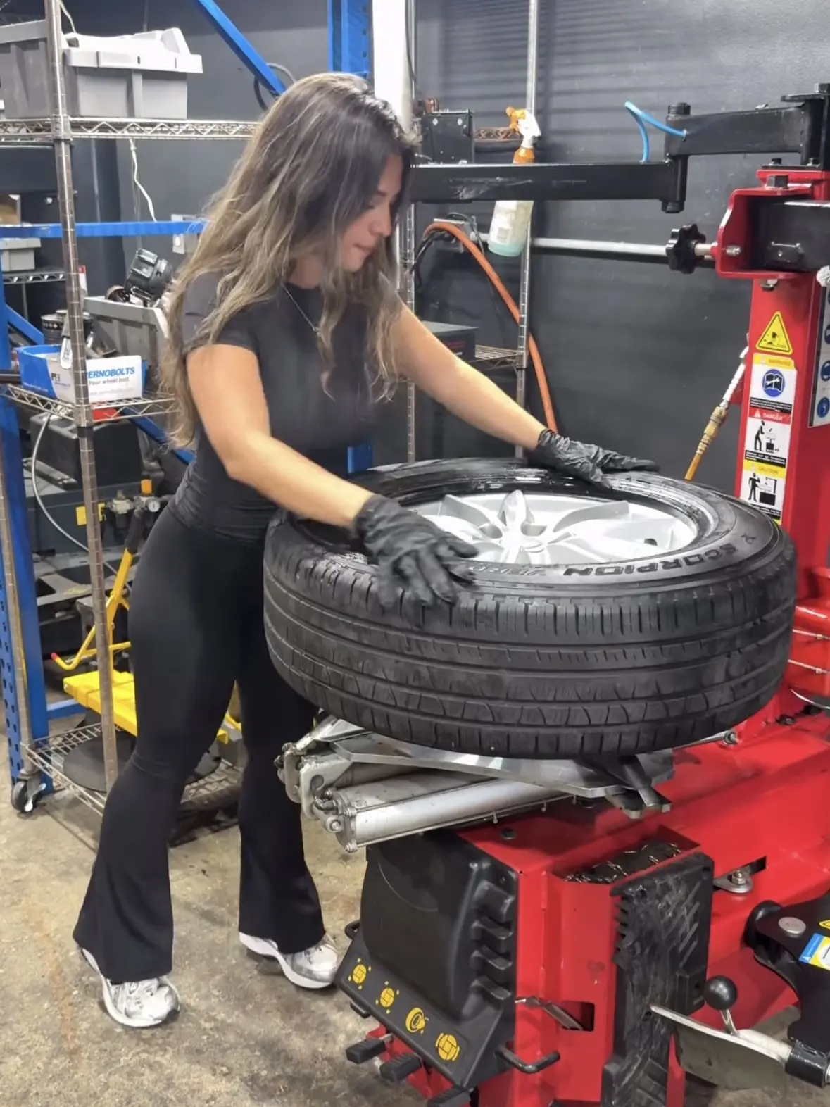FobiddenL0V3의 Your mechanic is a baddie