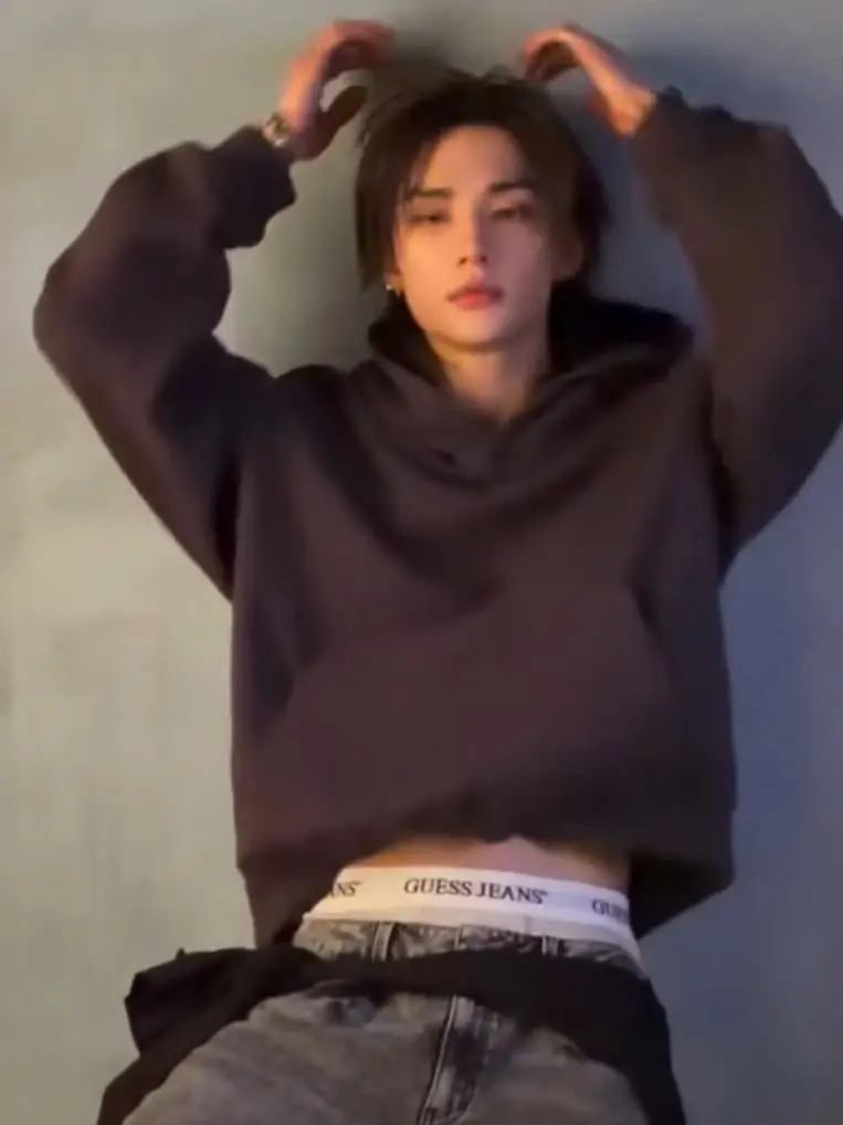 florenceearth의 hyunjin