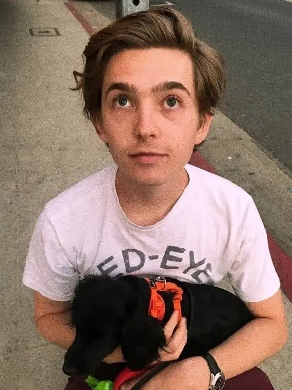 melaniemyshayshay의 Austin Abrams