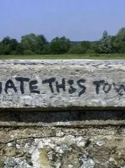 LocalLedge6025의 Warren Peace