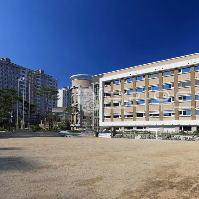 Unoo123_의 고등학교에서 살아남기