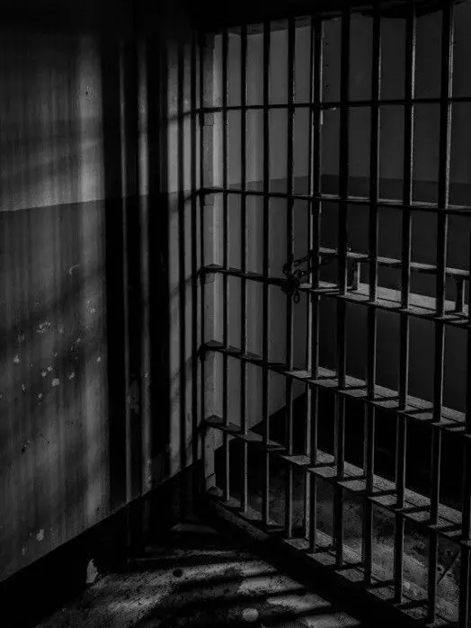 E.RT의 우리 같이 탈출하자