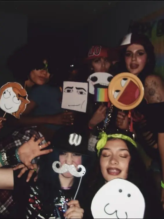 cowardly.crybaby의 The group