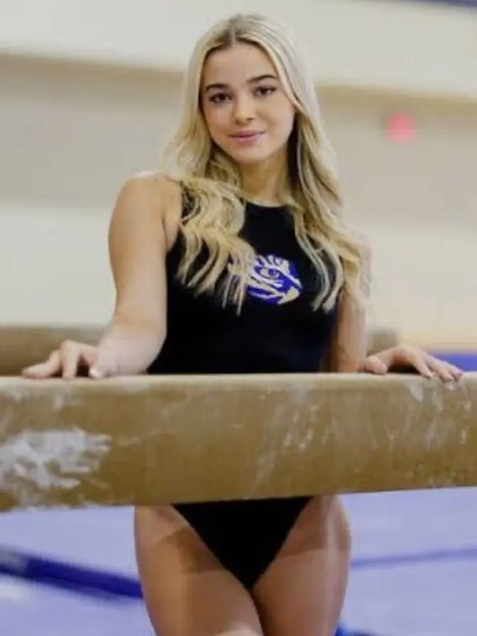 SpikyWasp3052의 LSU gymnastics roleplay