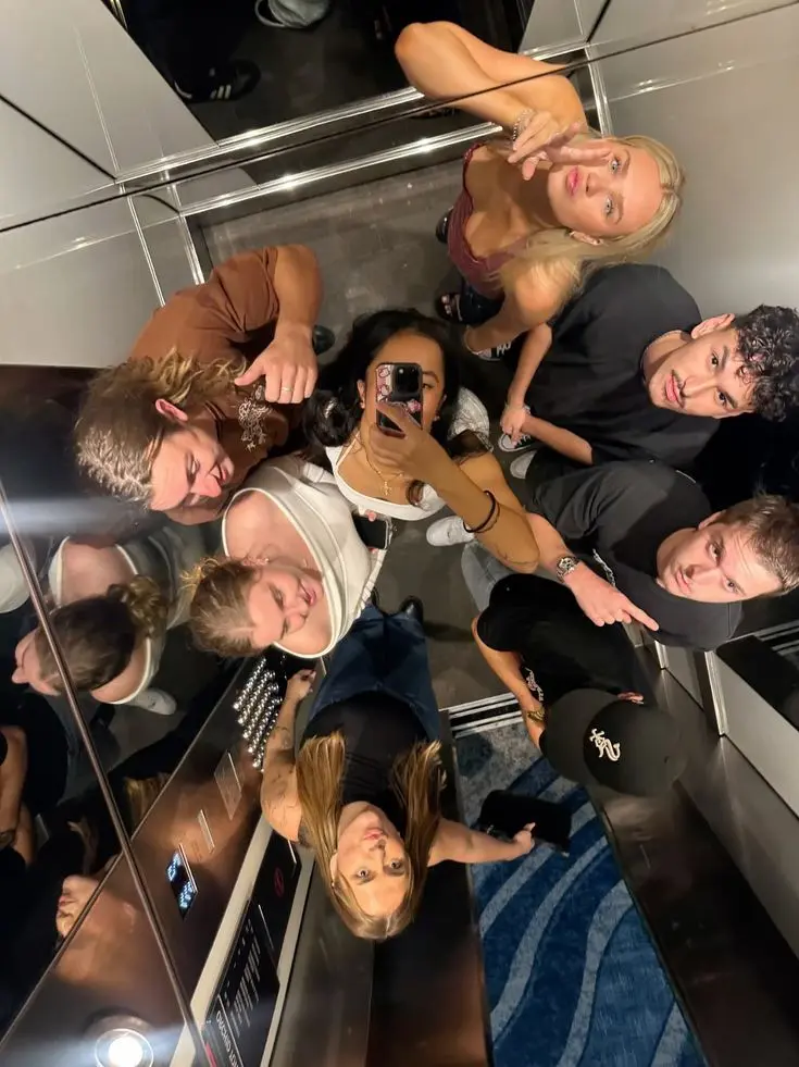 cortiskzfeva의 FRIEND GROUP 🥥🏹