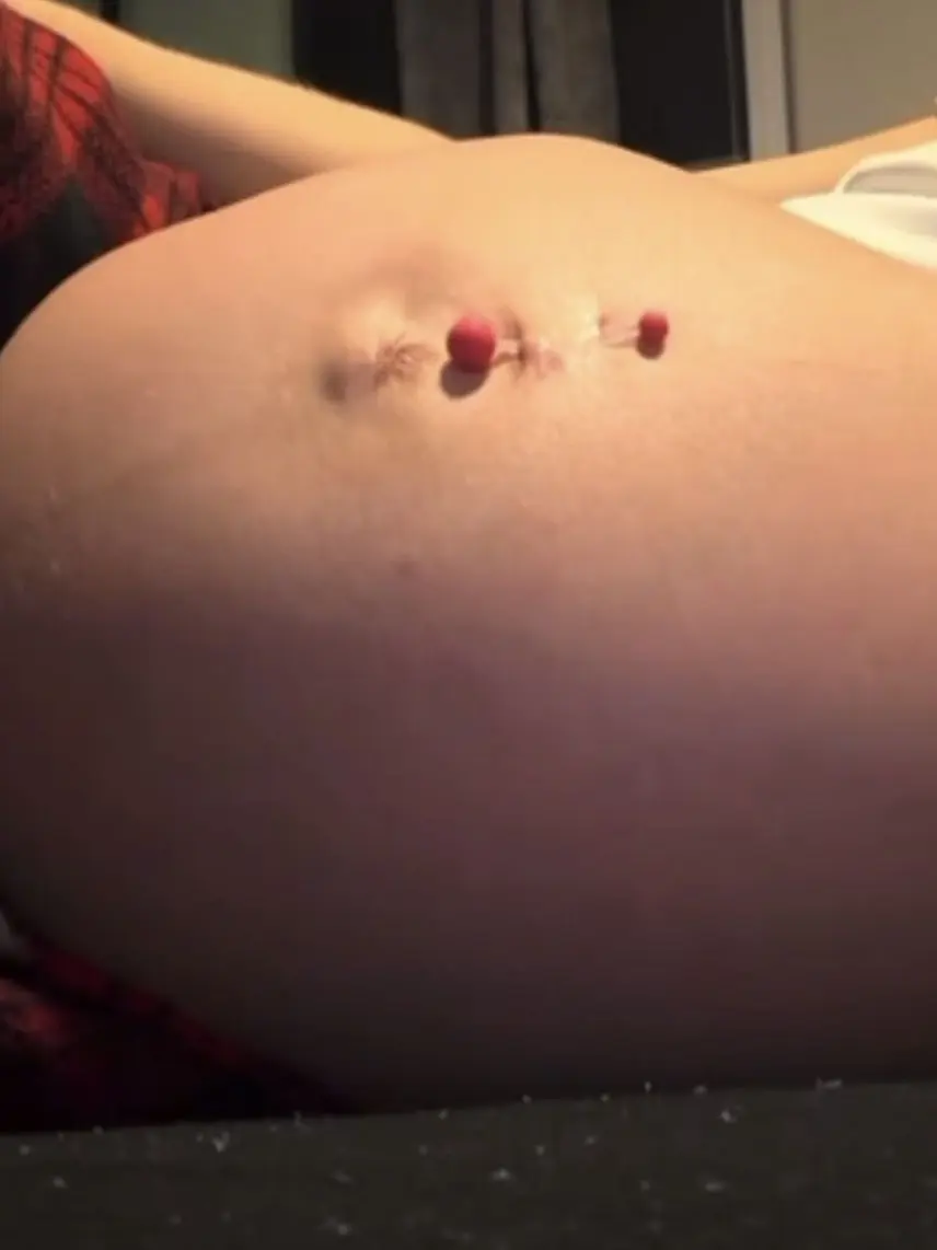 DimCodec3222의 Mom vore