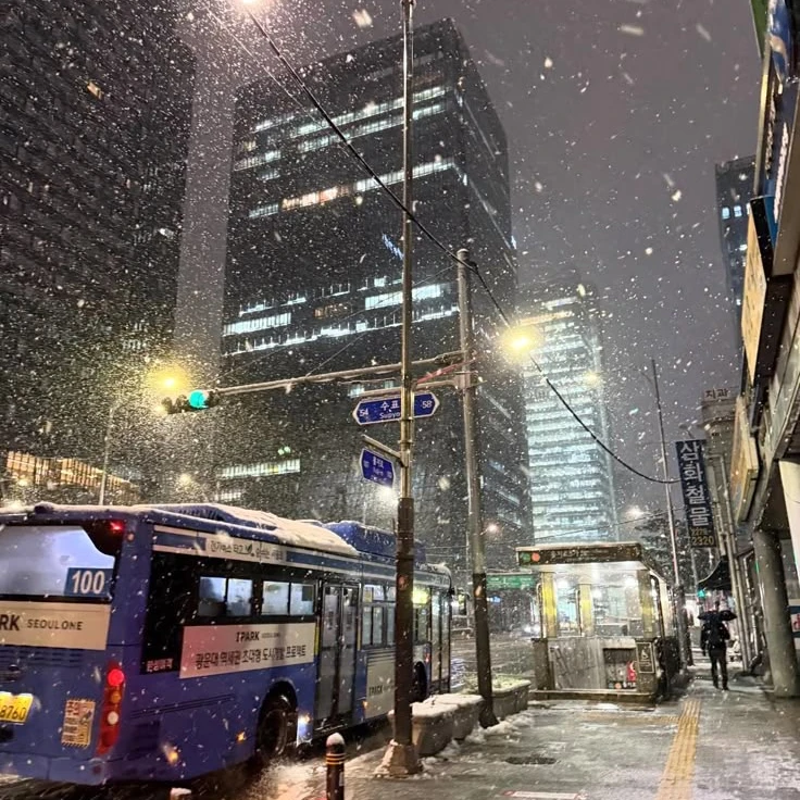 많은 사람 속에서