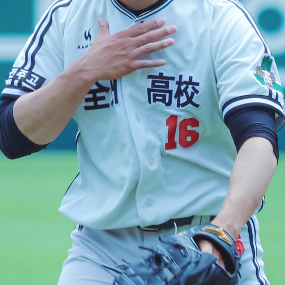 정우주