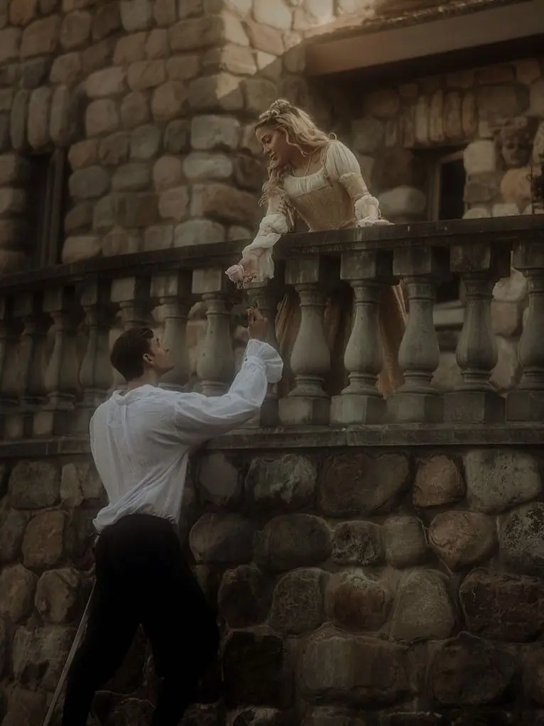 emma.whit08의 The Prince’a Devotion
