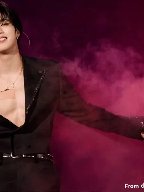 SleazyFog2487의 Straykids Vampires