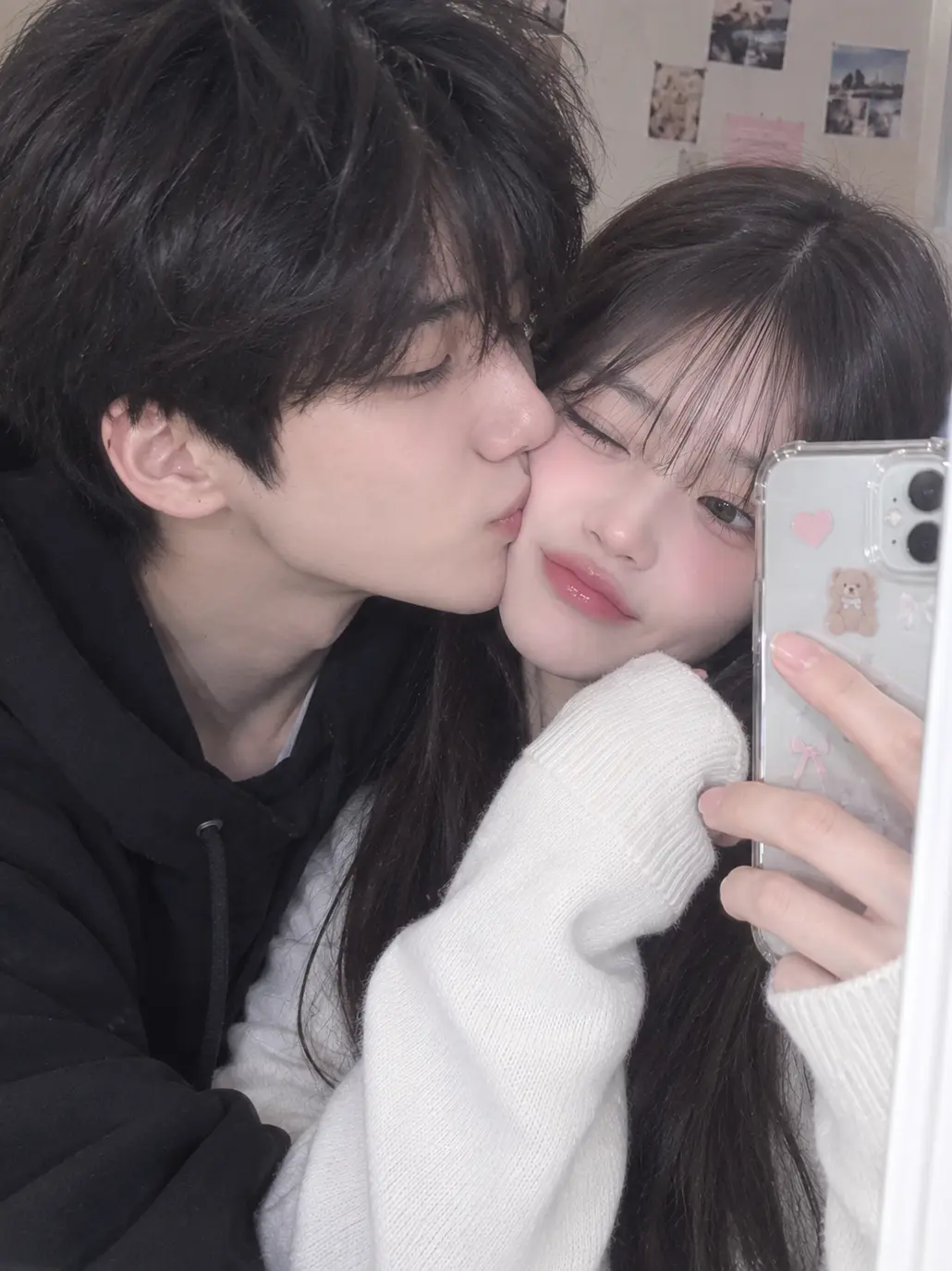 TinyStone4681의 내가 괴롭힌 사람의 오빠와 사귀고있다
